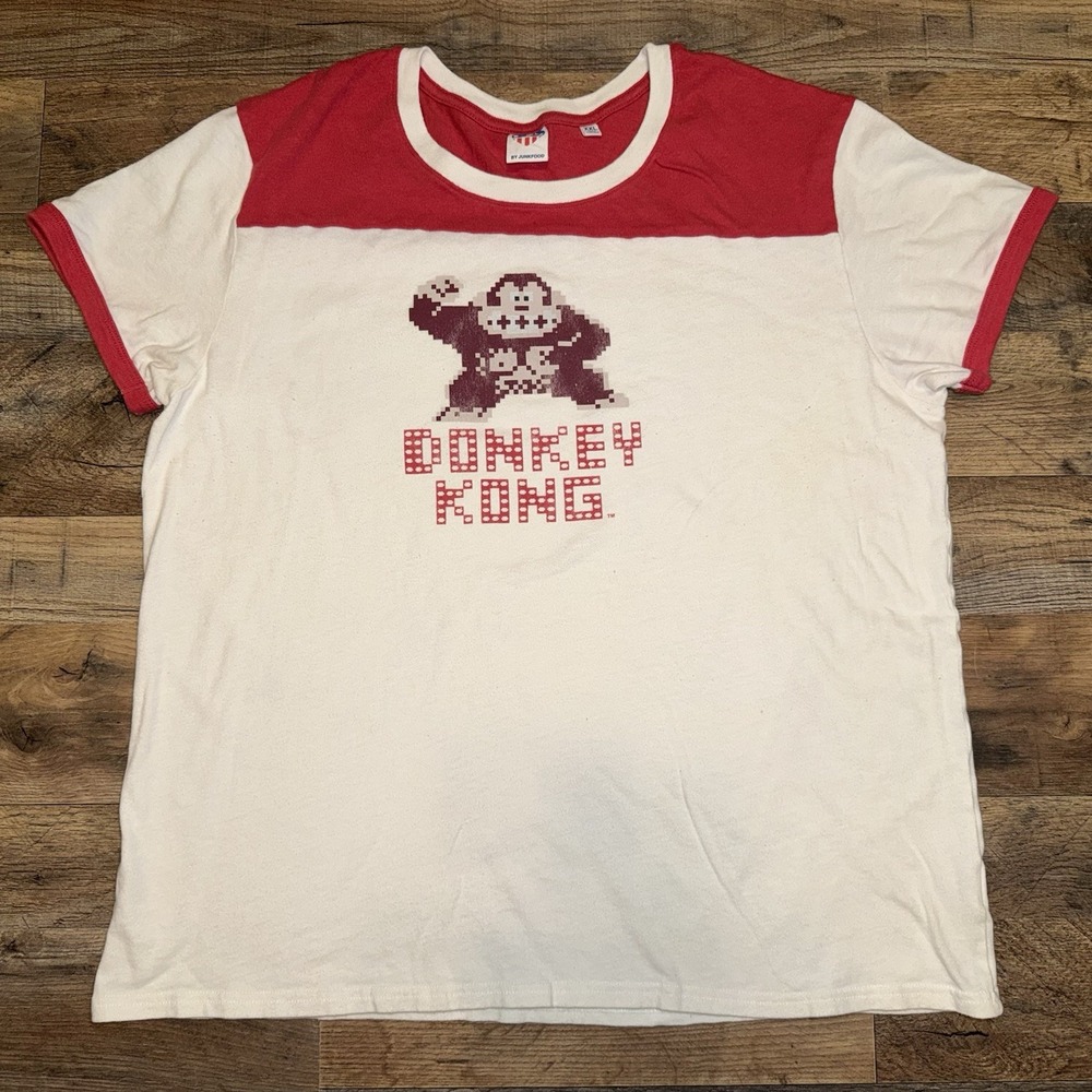 Donkey Kong Shirt Womens 2XL Red Beige Junk Food Retro Nintendo Gamer Graphic T